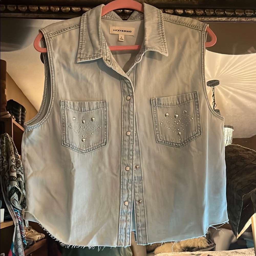 Lucky brand, sleeveless, pearl snap shirt